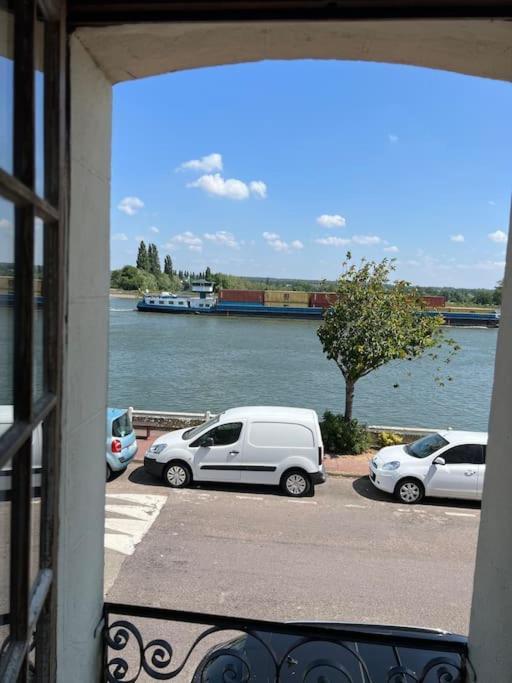 Location De Maison Au Fil De L O La Bouille Exteriér fotografie