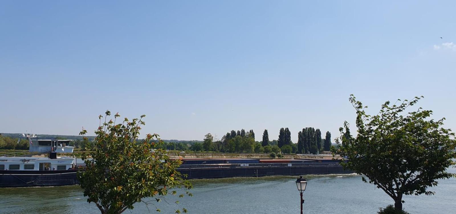 Location De Maison Au Fil De L O La Bouille Exteriér fotografie